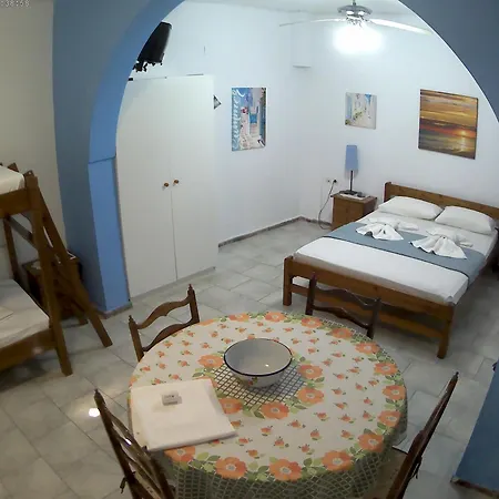 Guest house Apanemia 2 Kini