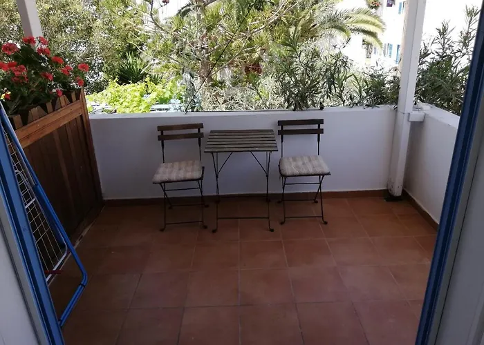 בית הארחה Apanemia 2 *